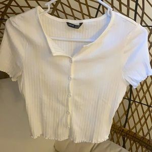 $6 white women’s button down cotton top
